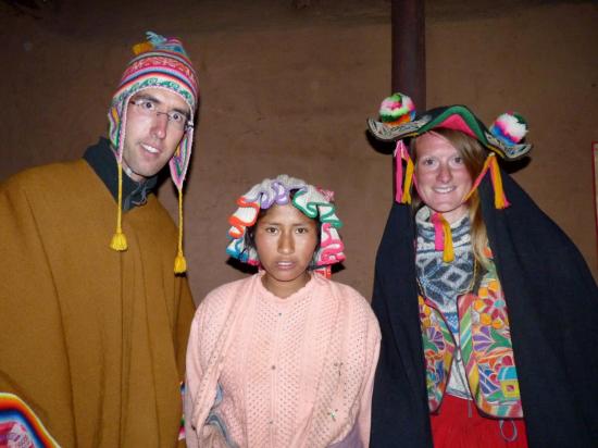 Llachon - En costume traditionnel avec Reina